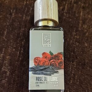 The Dua Brand Rose Oud Love
